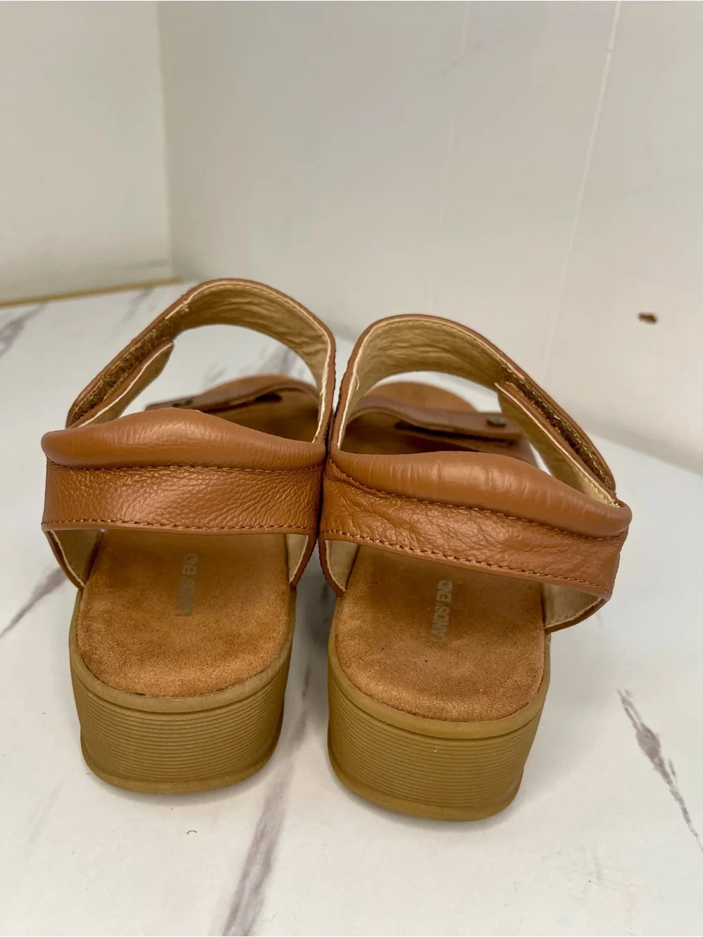 Lands' End Women's Brown Leather Adjustable Strap Sandals cushioned footbed Sz 9